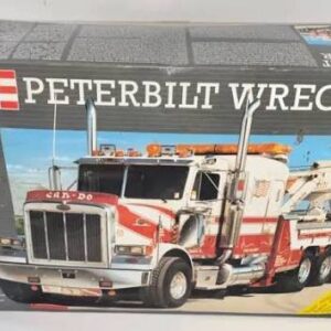 REVELL 1/25 SCALE PETERBILT CAN DO WRECKER